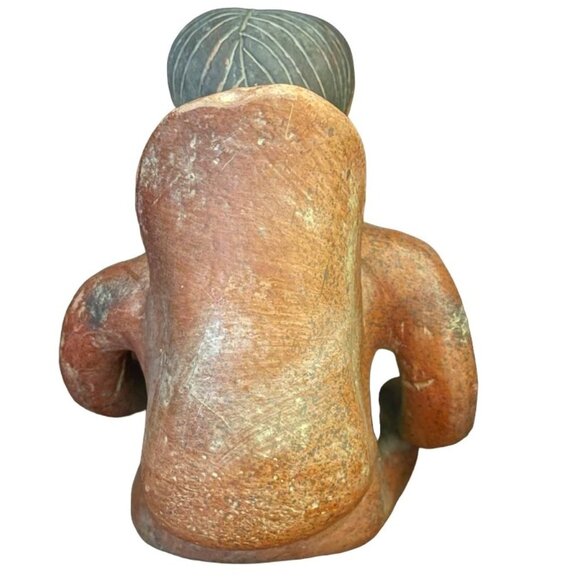 Handcrafted Native Indigenous South American Clay Pottery Sitting Woman  Basket - Picture 4 of 11